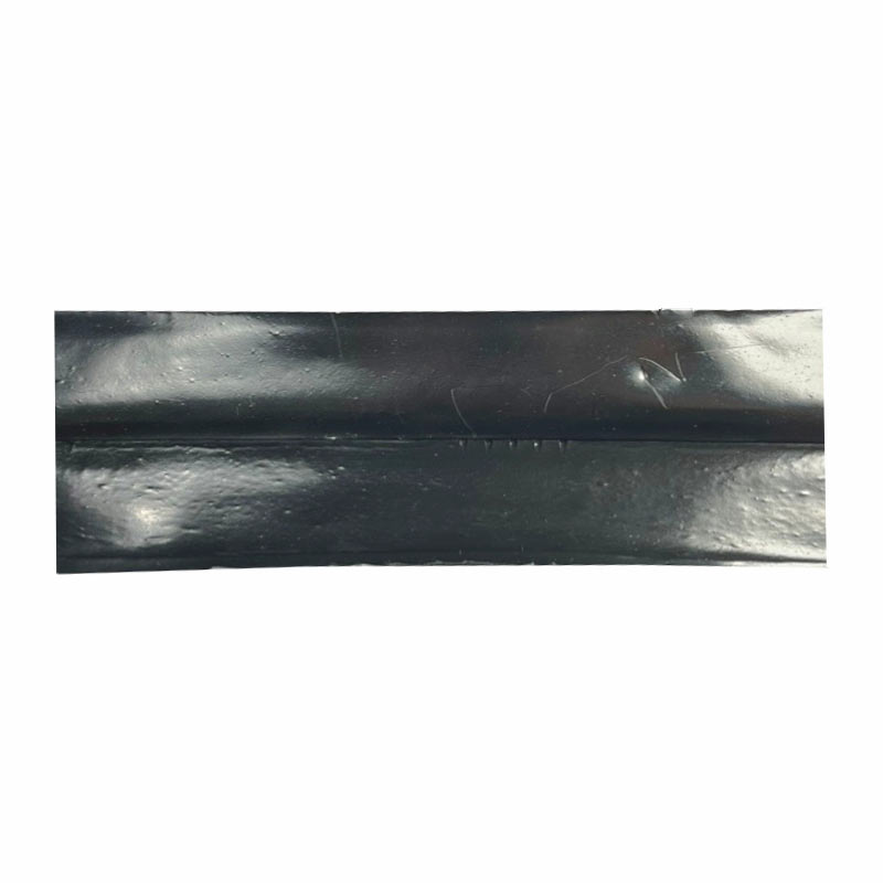 داخل نوار تیپ آبیاری گرانول یا درجه دو